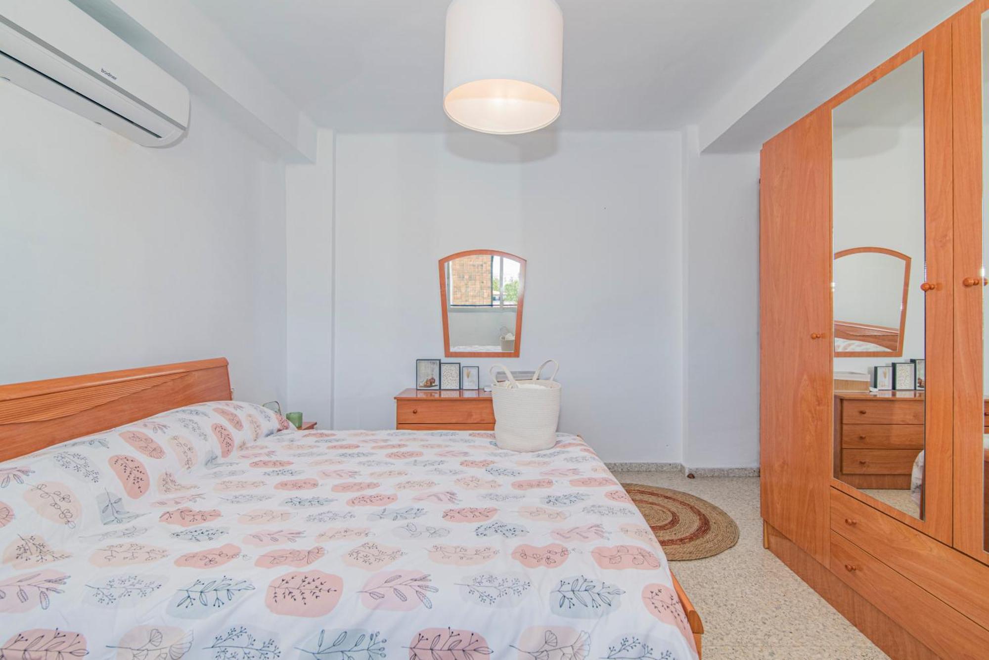 Delfin Retreat Con Terraza Junto A Parada De Metro غرناطة المظهر الخارجي الصورة
