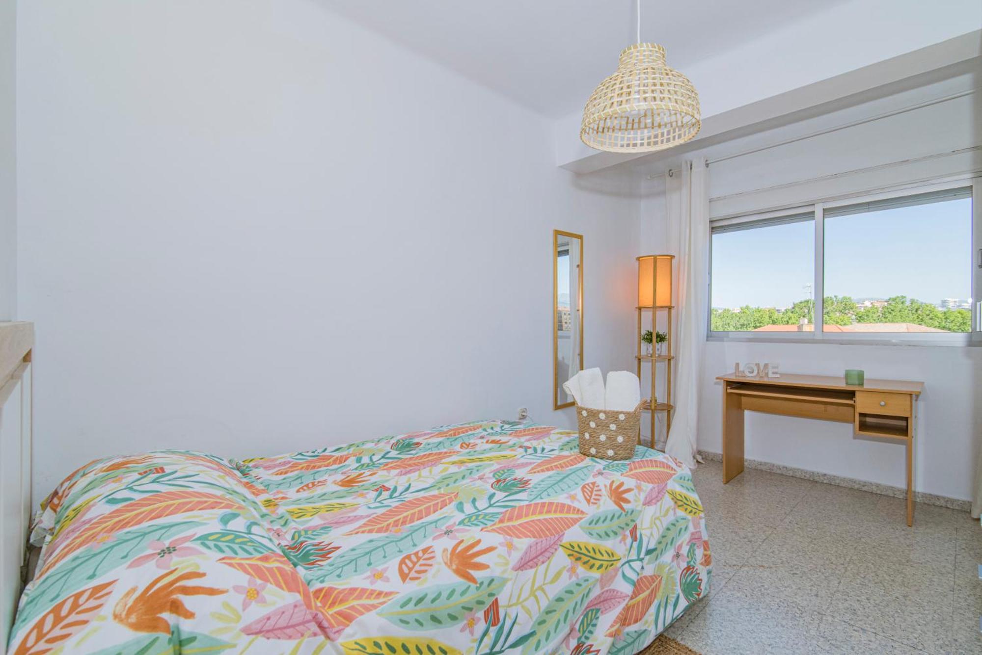 Delfin Retreat Con Terraza Junto A Parada De Metro غرناطة المظهر الخارجي الصورة